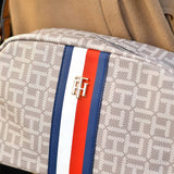 TOMMY HILFIGER Poppy Corp Backpack - BEIGE - TB24 - Runner