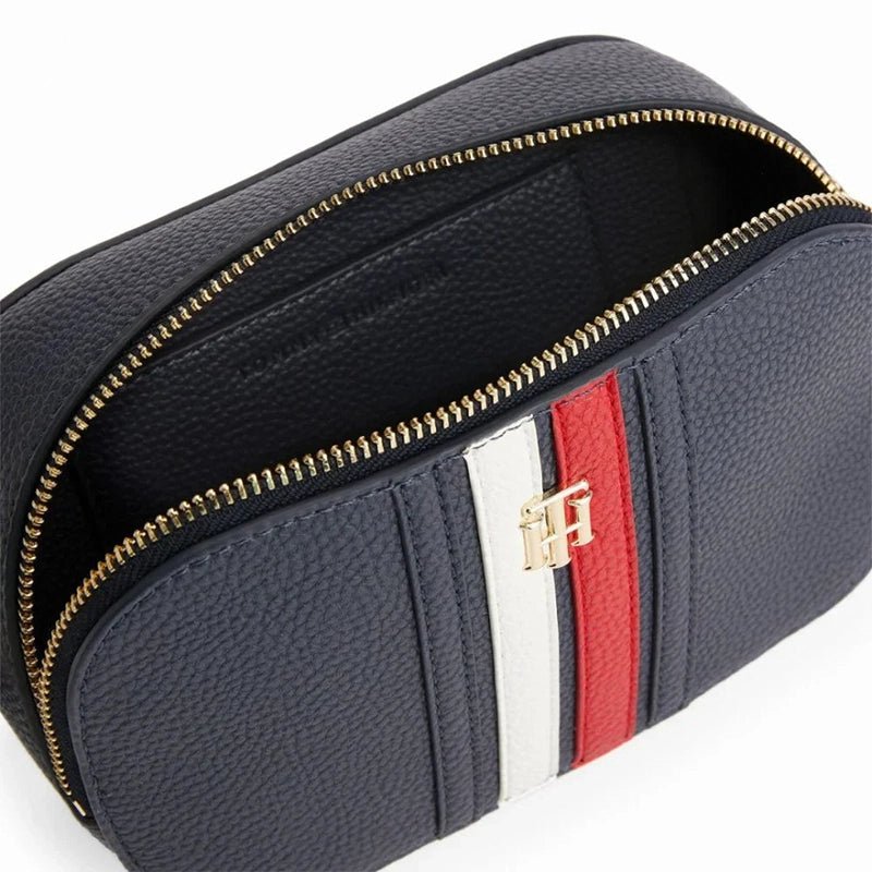 Tommy Hilfiger TH Element Camera Bag - Navy TB26 - Runner