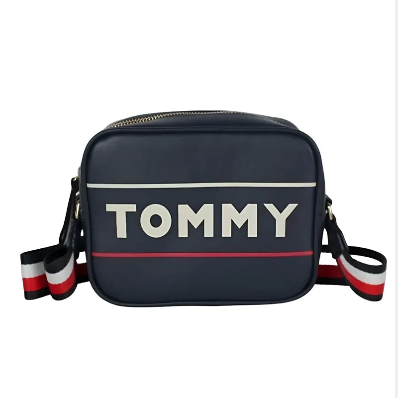 TOMMY HILFIGER TH PATENT CAMERA BAG THB12