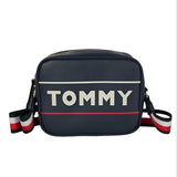 TOMMY HILFIGER TH PATENT CAMERA BAG THB12 - Runner