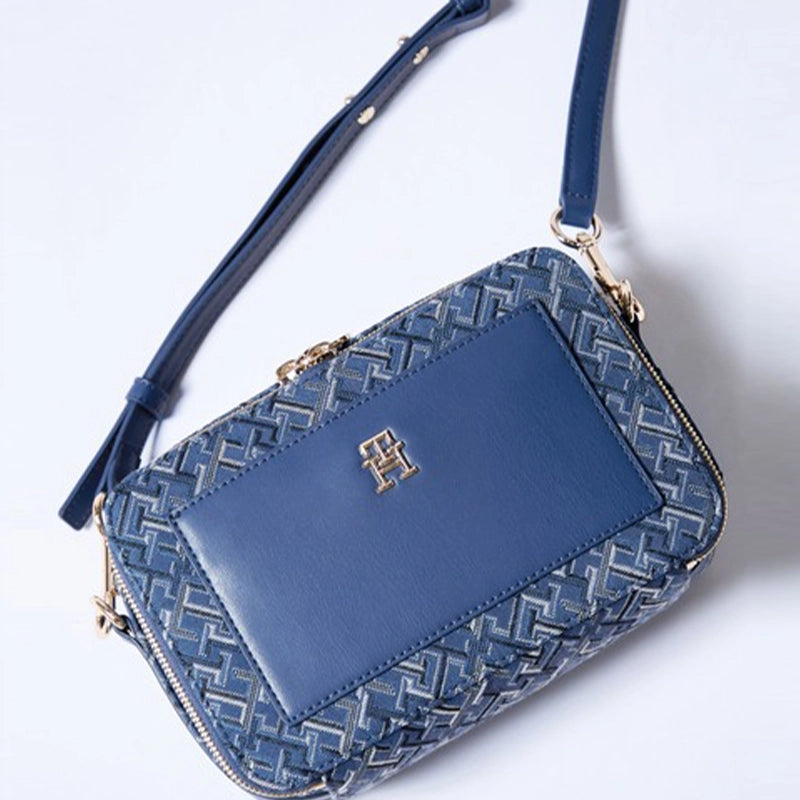 TOMMY HILFIGER DISTINCT HANDBAG BLUE B121