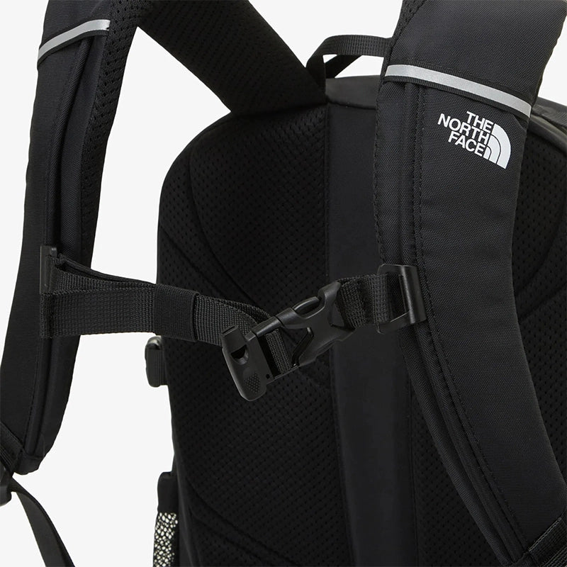 The North Face BREEZE LT 24 - Backpack - Black - NB4 - Runner