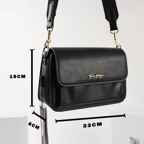 Tommy Hilfiger Signature - ShoulderBag - Black TB4 - Runner